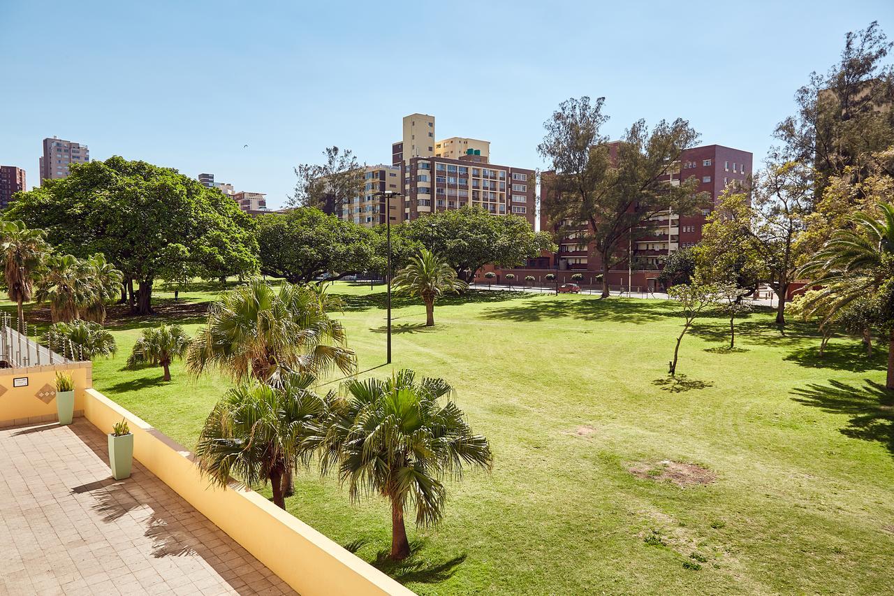 Hotel First Group Oceanic Durban Exterior foto